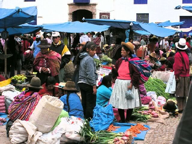 IMAGE: http://img.photobucket.com/albums/0803/Pitter/Pisaq%20Mercado/60dfa86a.jpg