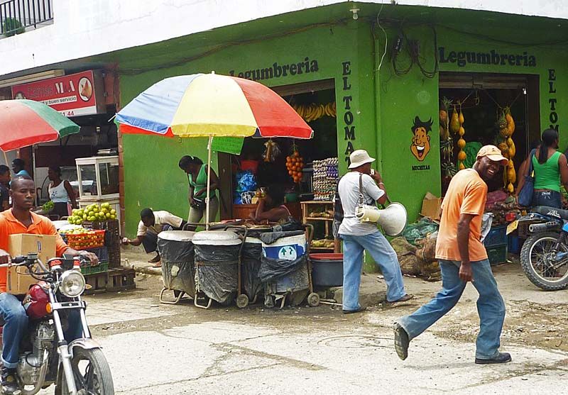 IMAGE: http://img.photobucket.com/albums/0803/Pitter/Quibdo/041sc.jpg