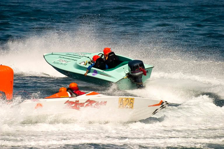 IMAGE: http://img.photobucket.com/albums/0803/tommy6206/Sigma%20lens/CRW_4862copy.jpg