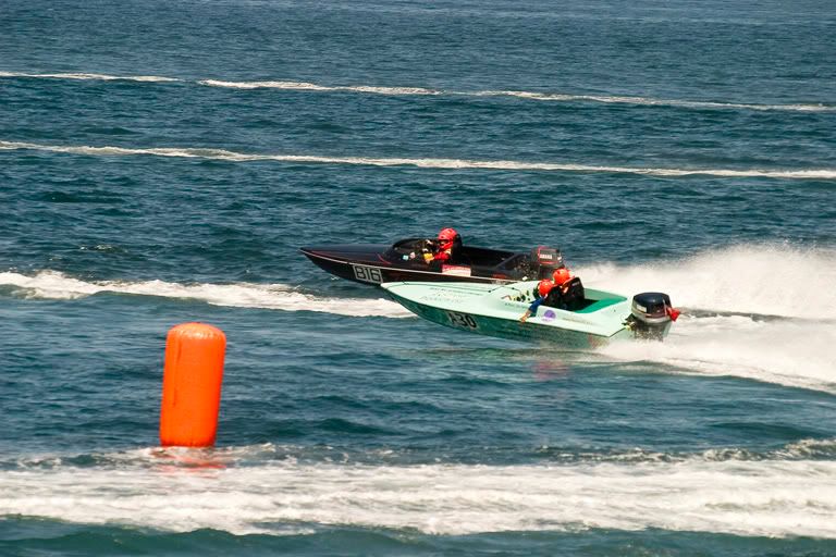 IMAGE: http://img.photobucket.com/albums/0803/tommy6206/Sigma%20lens/CRW_4897copy.jpg