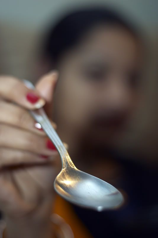 IMAGE: http://img.photobucket.com/albums/0903/sunny/NIFTY50/davi_spoon.jpg