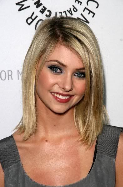 Taylor Momsen Bob