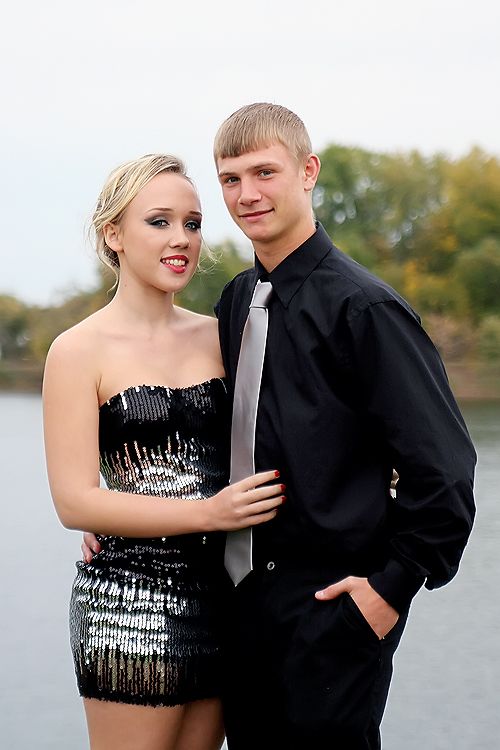 IMAGE: http://img.photobucket.com/albums/1003/caroleigh/IMG_7669-10-27-web.jpg