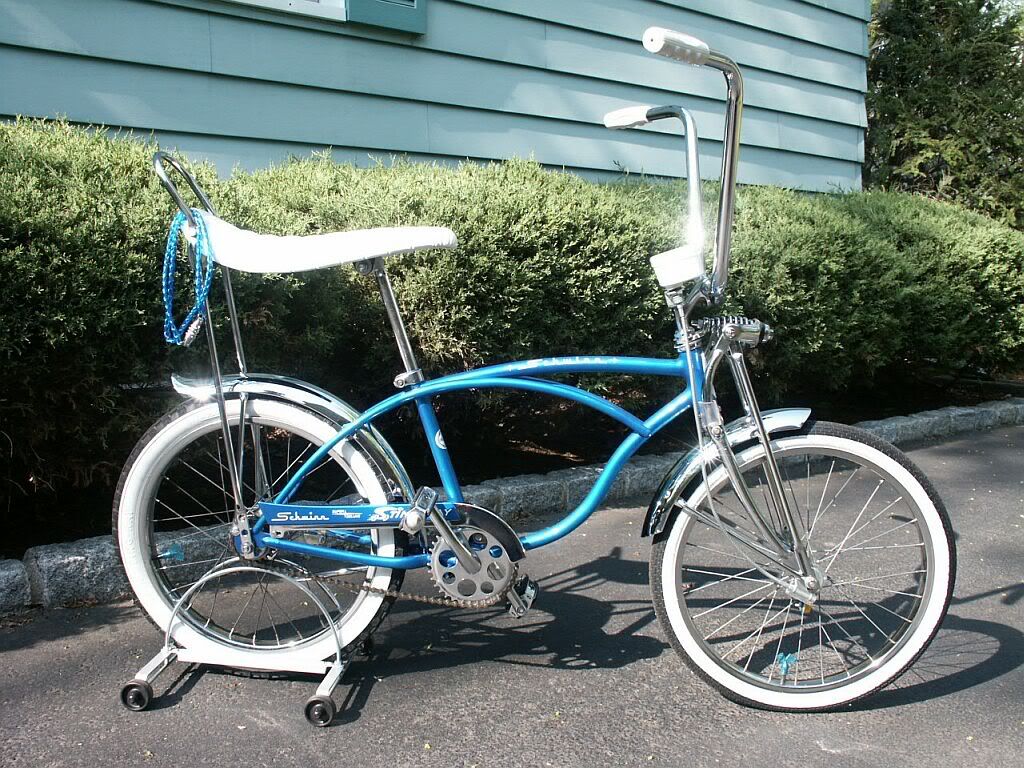 blue stingray bike