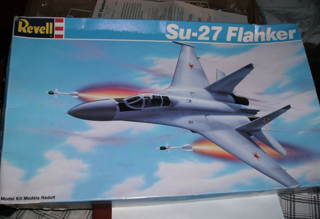 1_72_Old_Revell_SU_27_Box.jpg