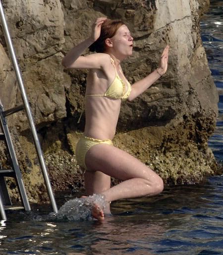 Kirsten dunst body