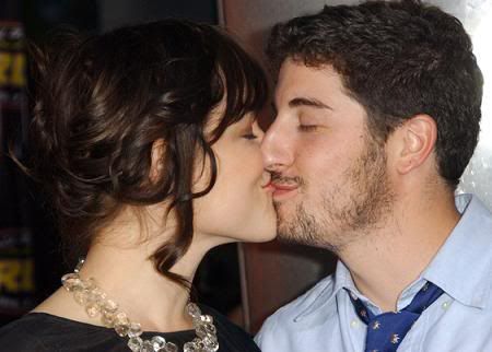  star Jason Biggs eloped on April 23rd with his girlfriend Jenny Mollen