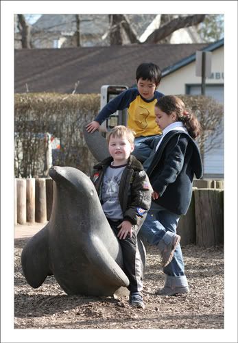 IMAGE: http://img.photobucket.com/albums/v105/totallunasea/0323067.jpg