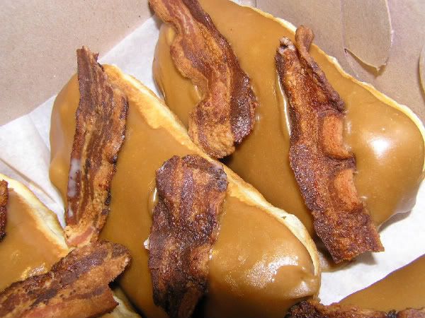 Maple-BaconVoodooDoughnut.jpg