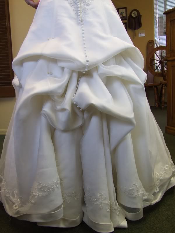 French bustle of wedding dress