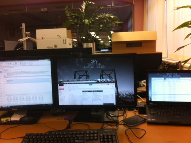 desk_zps90c94c8d.jpg