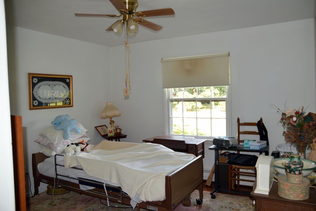 This is a for sale by owner and its a little unnerving.