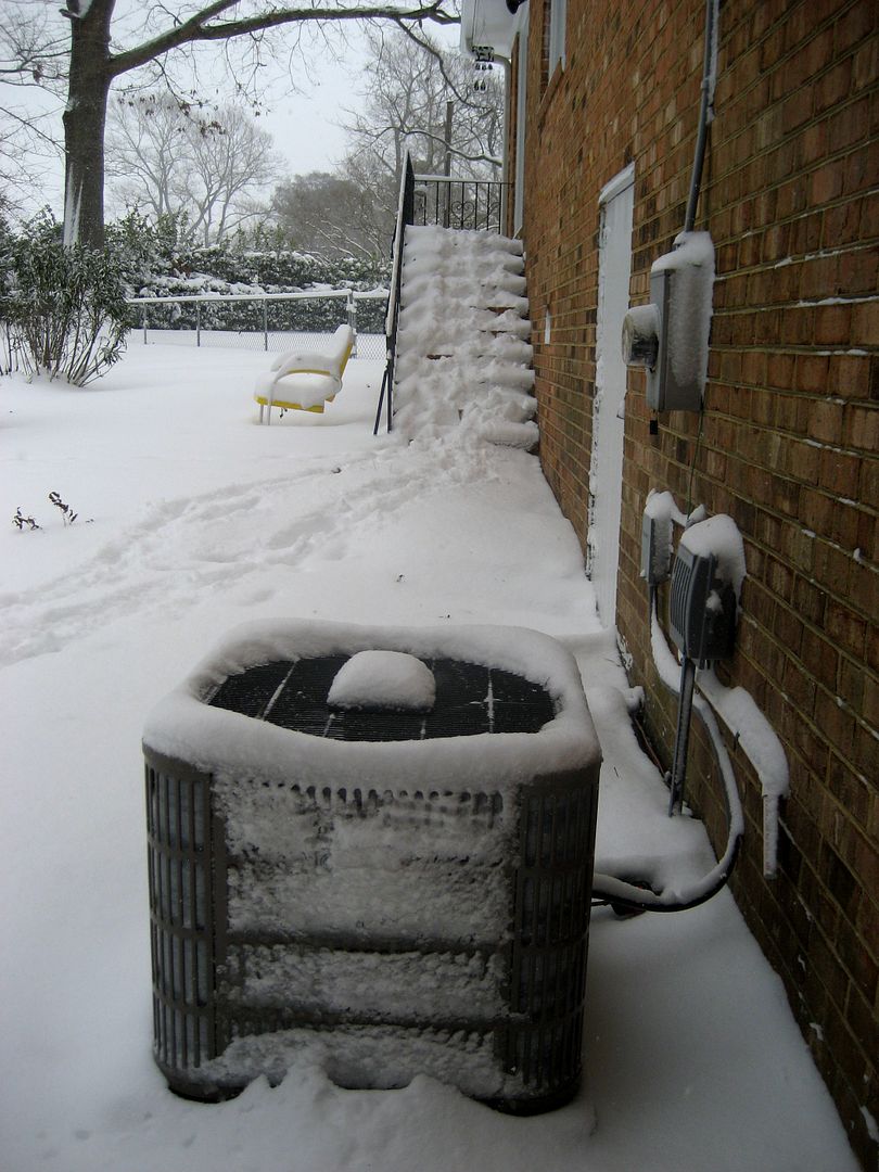 Less than eight weeks ago, I had a new Bosch 18-SEER heat pump installed. It doesnt seem to keen on the cold weather, either.