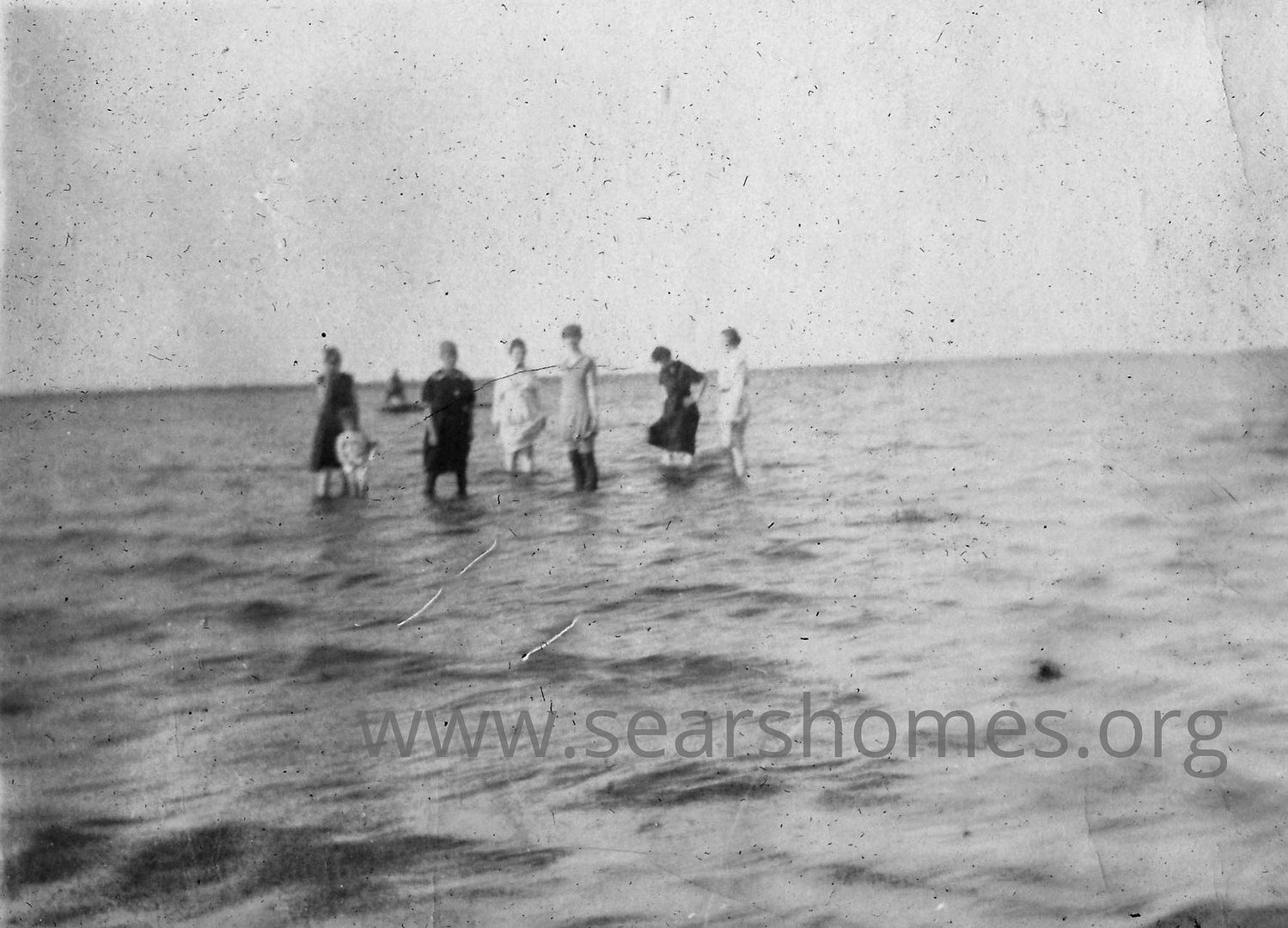 Hanging out at the beach (York River) was a frequent theme in all of these 100-year-old photos. 
