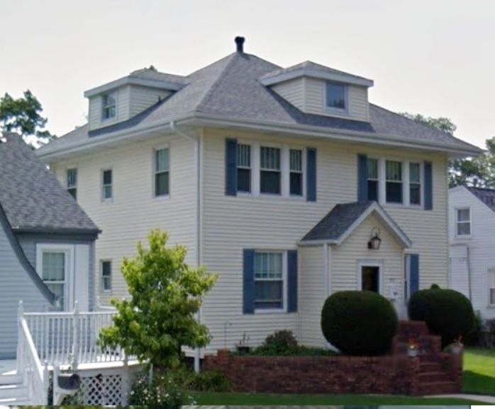 With a little bit different angle provided by Google maps, you can see its definintely a Hillrose dormer. 