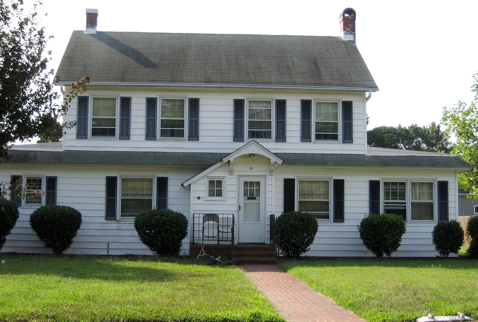 This Dutch Colonial is in beautiful shape considering that its almost 90 years old. 