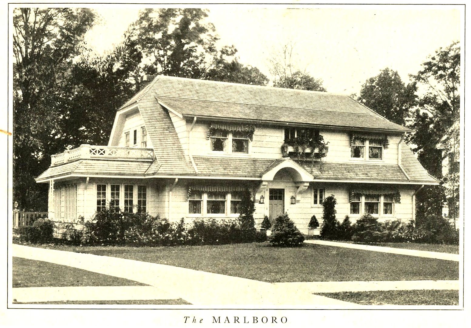 Last but not least is Lewis Manufacturing. They were based in Bay City, so its not surprising to find a kit home from Lewis there in Ann Arbor. The Marlboro was a very popular house for them, and for good reason. It was a real beauty, and a big house!