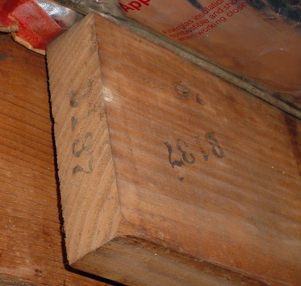 Close-up of the 2x4 shown above.