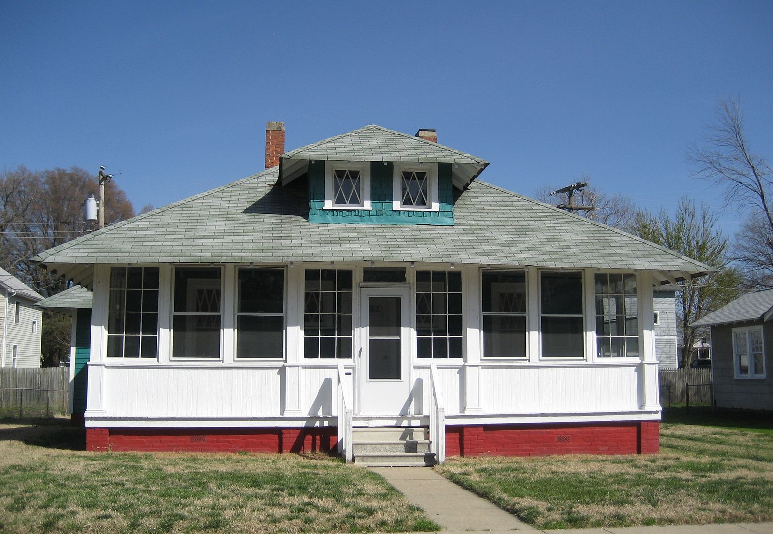 Heres a cute little Edison in Hopewell, VA.