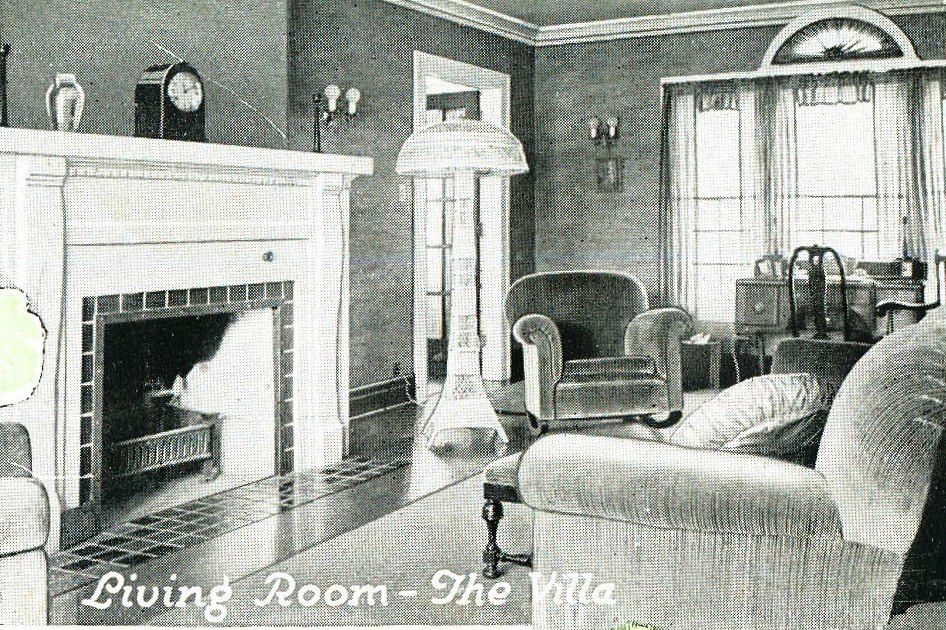 The 1919 catalog featured interior views of the Aladdin Living Room.