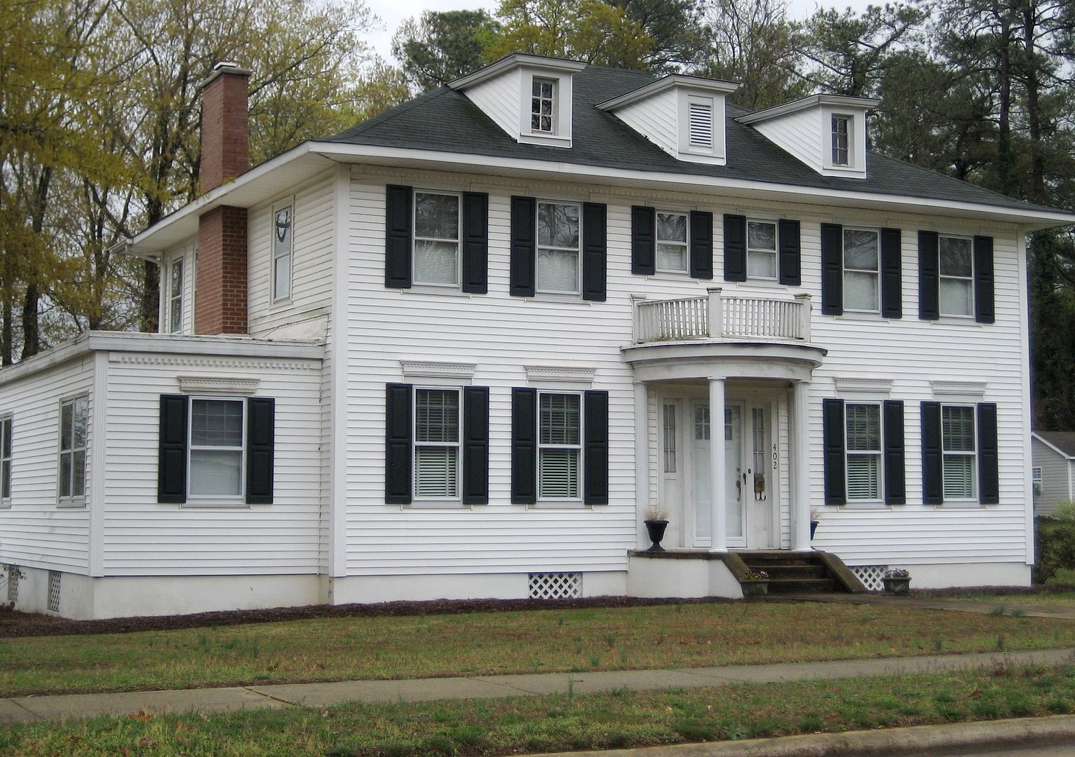 This Colonial is in Roanoke Rapids, NC.