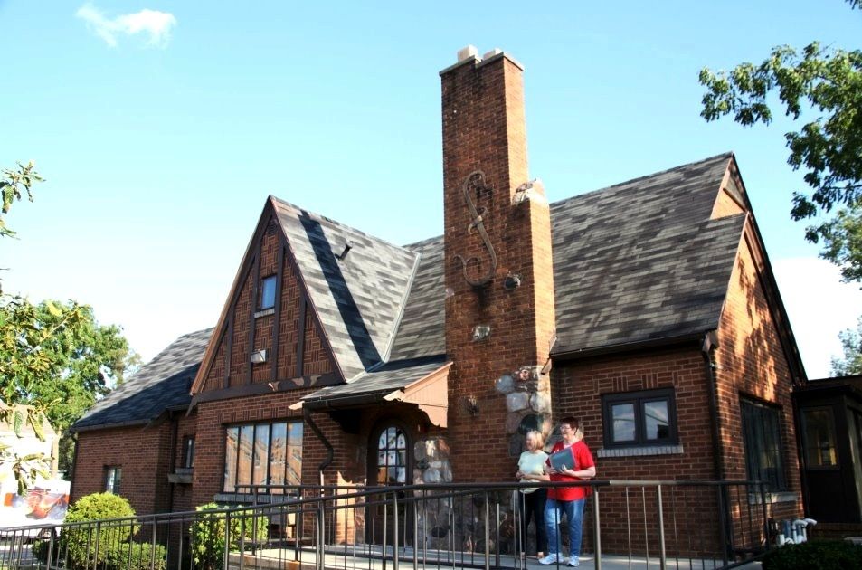 The house on BGSU campus was a Montgomery Ward house, custom designed to be a spot-on match to a Sears House, The Lewiston.