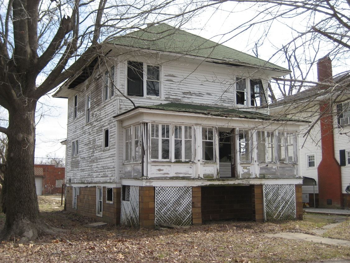 An unhappy Glendale in Mounds, Illinois (just outside of Cairo).