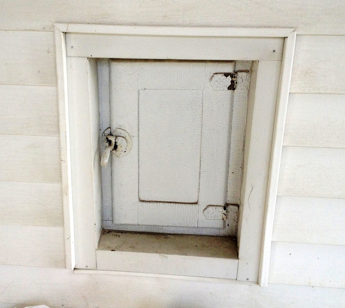 And the Honor still has its old ice box door on the back porch.