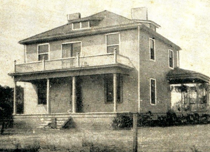 Dr. F. M. Malones own Hamilton in Capleville, TN.
