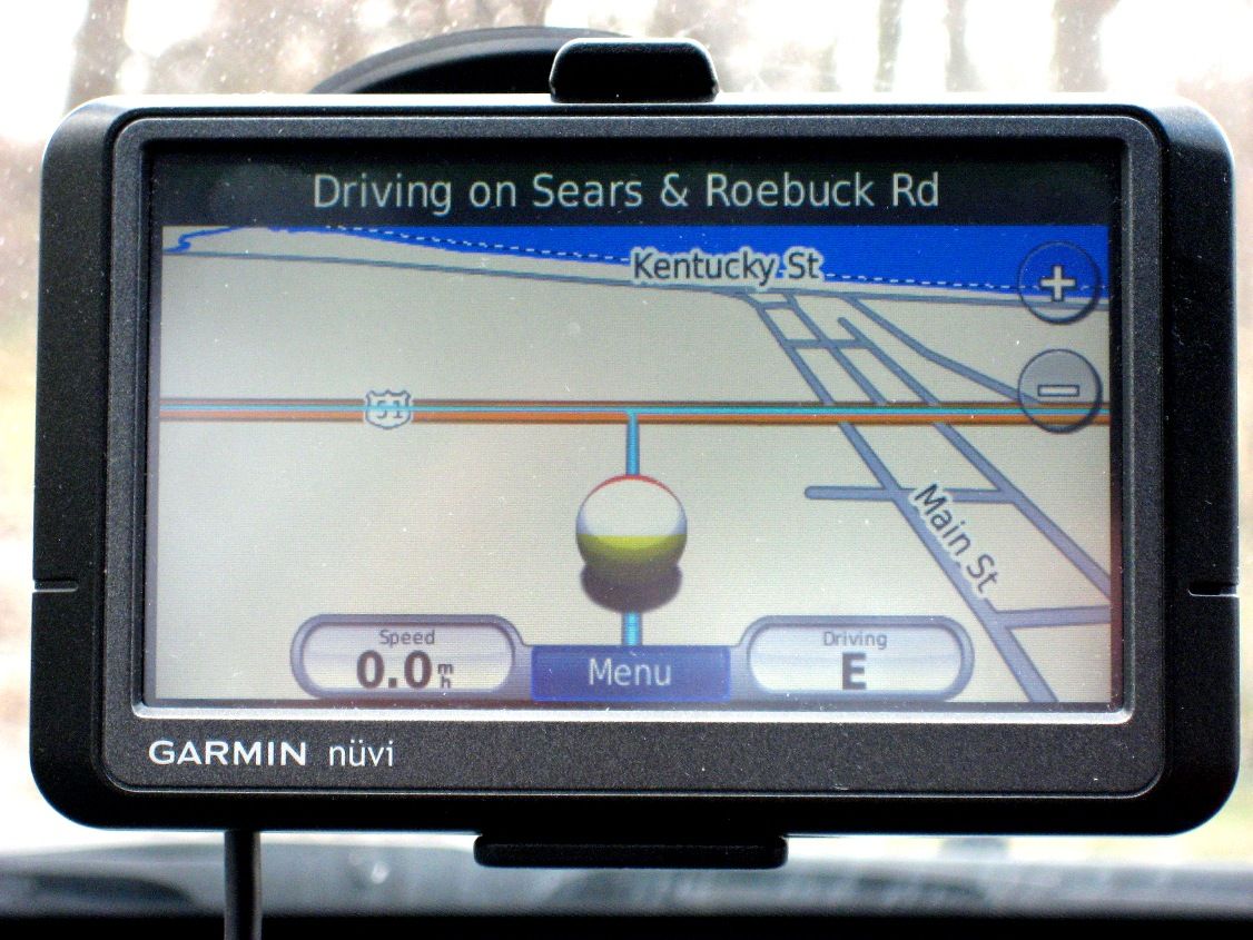 Garmin never got the memo about the divorce of Sears and Roebuck Road.