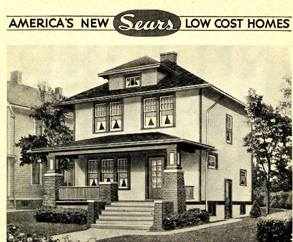 The Fullerton was the one of two foursquares that endured into the early 1930s, and appeared in the 1933 Book of Modern Homes catalog. e into the 1930s,