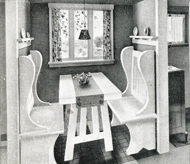 Aladdin Homes (based in Bay City, MI) also offered a built-in breakfast nook in their houses.