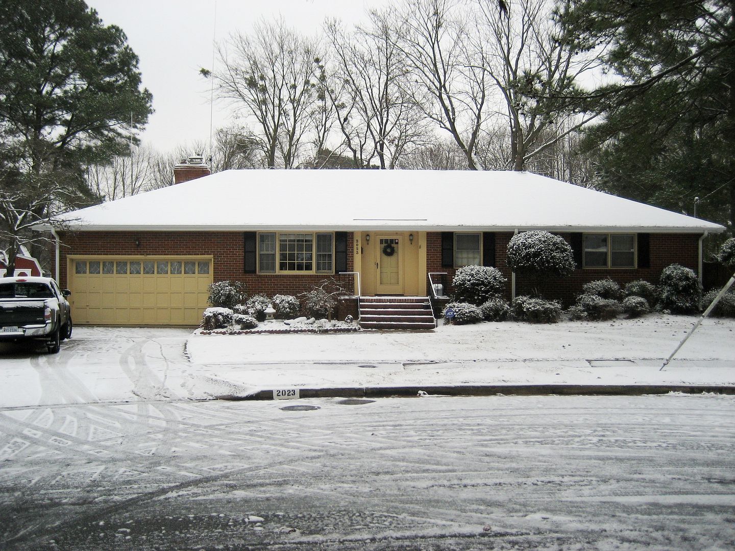 Two inches of snow! Yay!!!