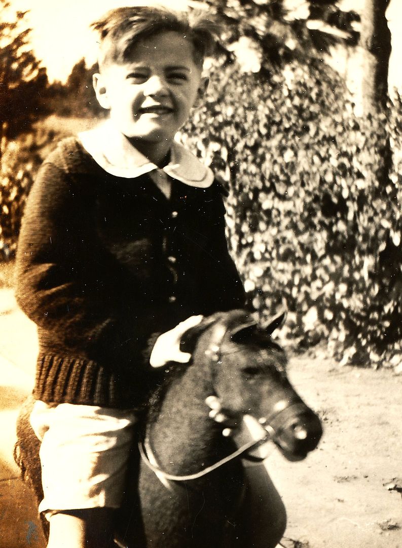 Thomas with his horsie