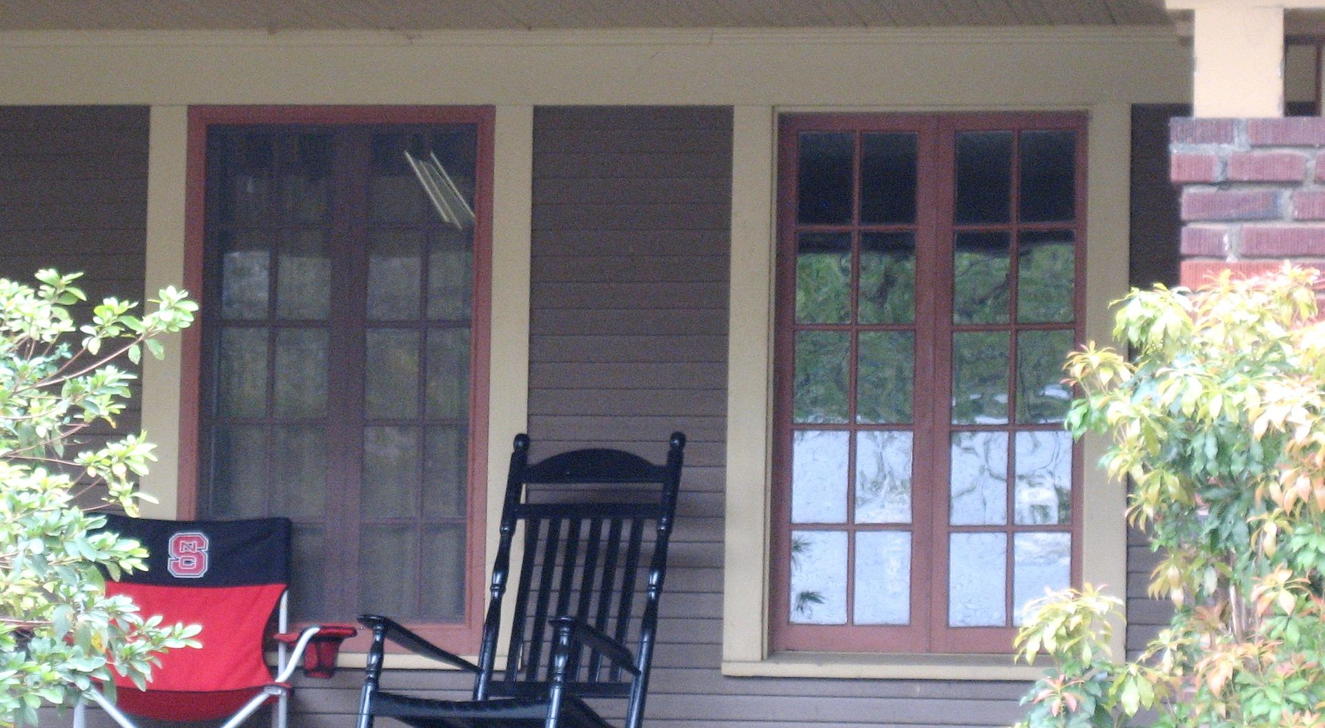 Close-up of those wonderful casement windows.