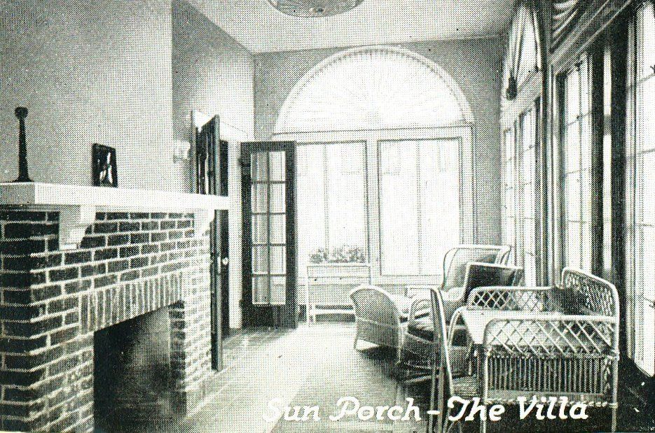 Sunporch, as seen in the 1919 catalogs line drawing.