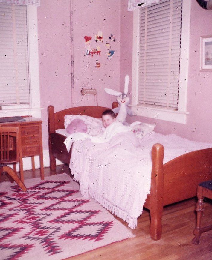 Eddie goes to sleep under the watchful eye of Lil Bo Peep and Bugs Bunny. I saw this same Lil Bo Peep applique in an episode of I Love Lucy, and it was over Little Rickeys crib. I guess Lil Bo Peep was a big item for boys in the mid-1950s. 