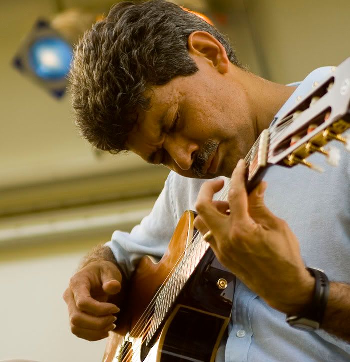 IMAGE: http://img.photobucket.com/albums/v109/angryhampster/artistic/band2.jpg