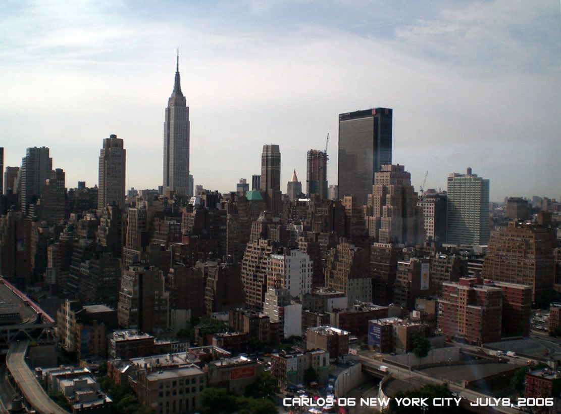 http://img.photobucket.com/albums/v109/nyctowers/2006/CIMG0170.jpg
