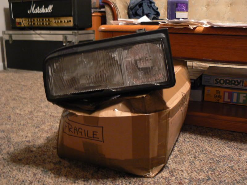 euroheadlightbrokeonbox.jpg