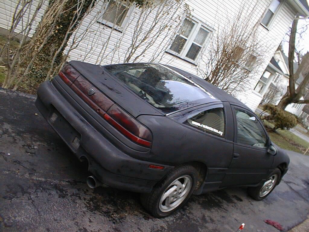 http://img.photobucket.com/albums/v110/tnick/car%20pics/flat%20black%20talon/01010041.jpg