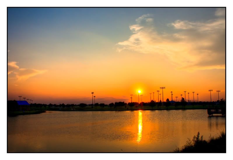 IMAGE: http://img.photobucket.com/albums/v111/phant0mapoclypse/img-1.jpg