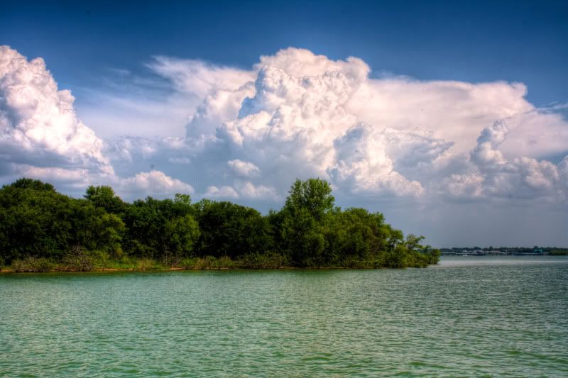 IMAGE: http://img.photobucket.com/albums/v111/phant0mapoclypse/img-7-2.jpg