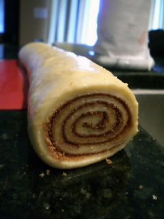 big log of cinnamon bun