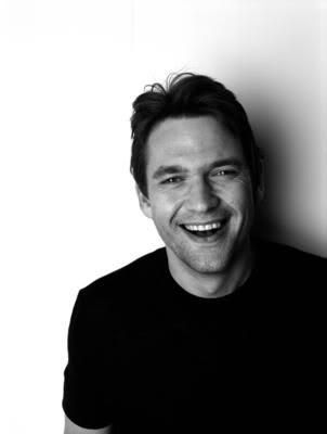 <img:http://img.photobucket.com/albums/v114/MySirius/DougrayScott.jpg>