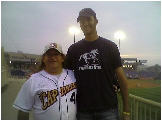 [Linked Image from img.photobucket.com]