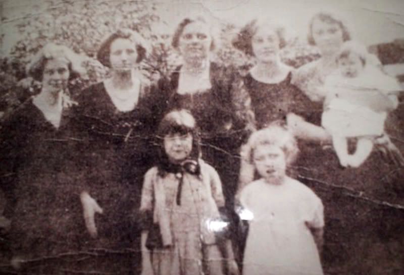 IMAGE: http://img.photobucket.com/albums/v115/eastcoastsponger/GhostPic.jpg