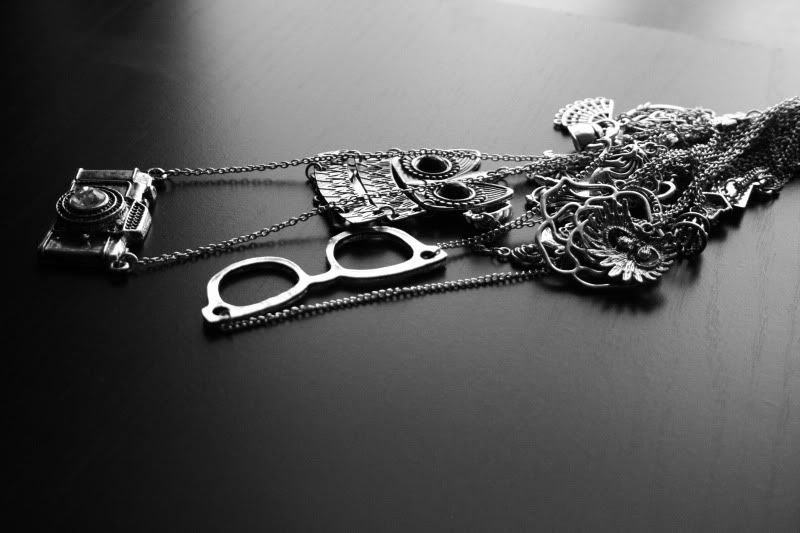 silver necklaces with charms