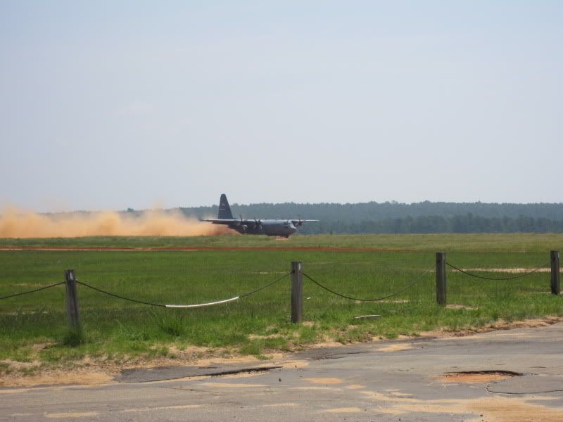 82nd airborne paratrooper jump