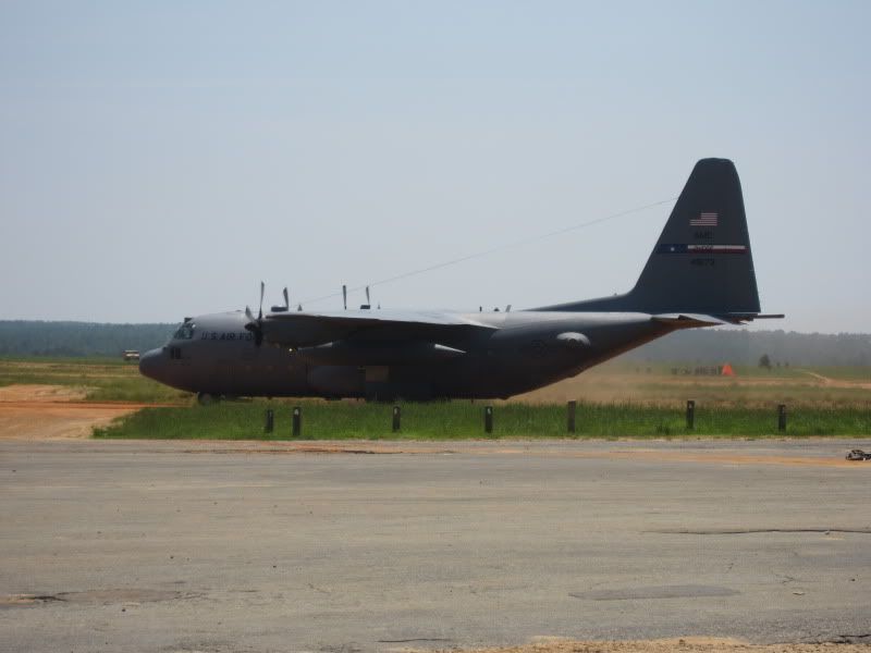 82nd airborne paratrooper jump